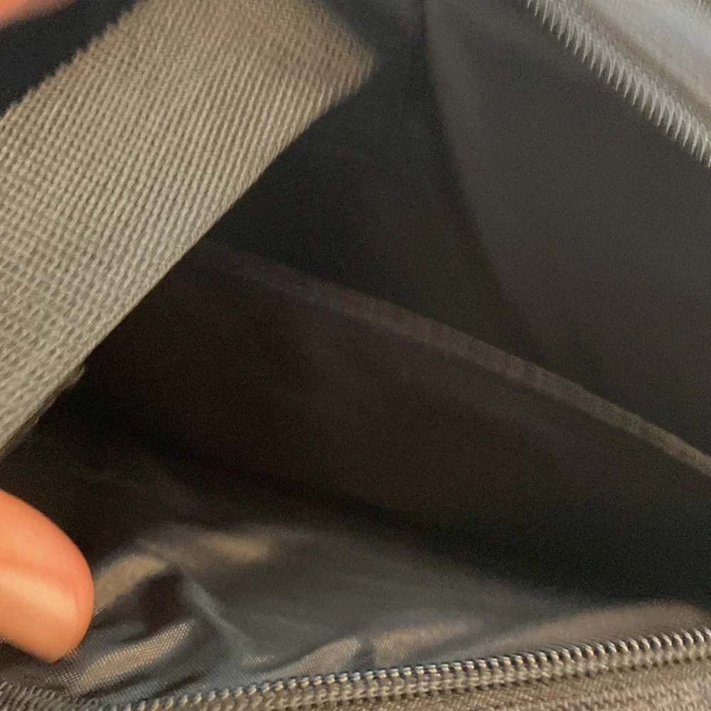 TARGUS Laptop bag color black brand new with tag see all photos